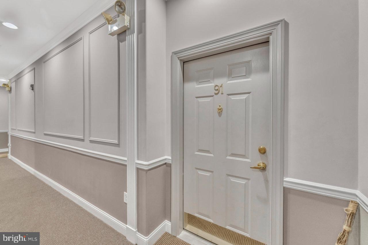 91 Kyle Way Ewing, NJ 08628 - Photo 2 of 35