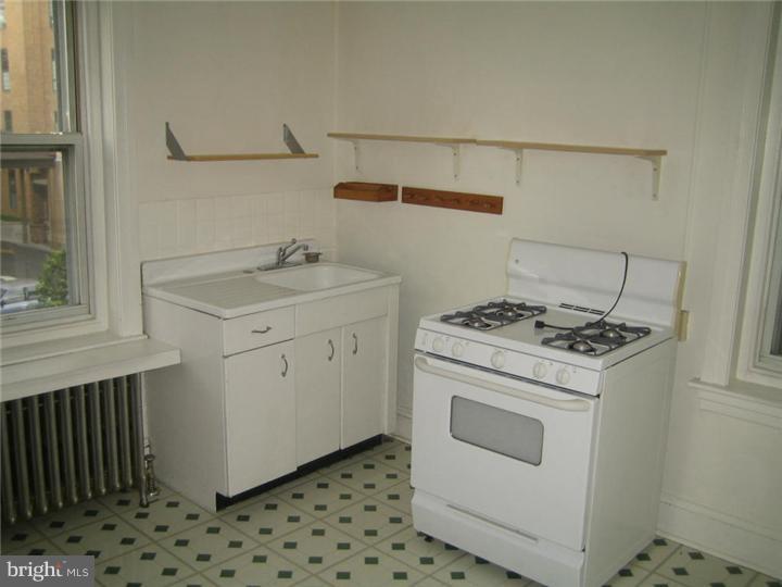 419 Rector Street Philadelphia, PA 19128 - Photo 3 of 12 Gallery Image 3