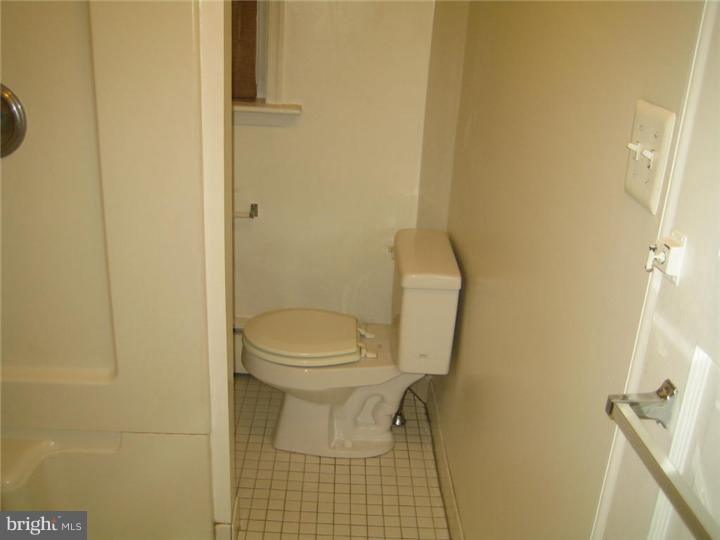 419 Rector Street Philadelphia, PA 19128 - Photo 5 of 12 Gallery Image 5