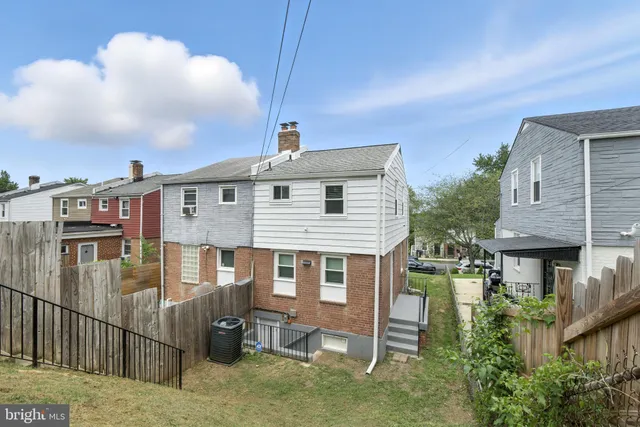 $2,200 | 5083 Just Street Northeast, Washington, DC 20019