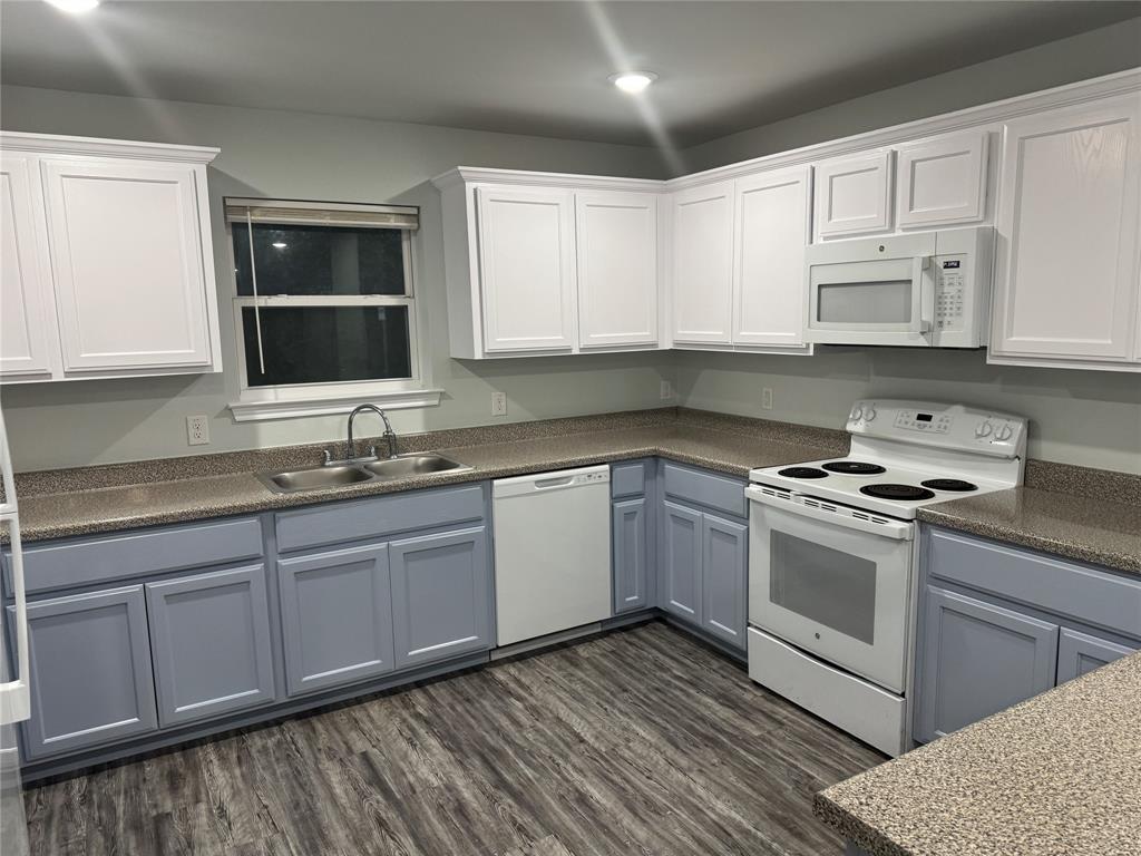 800 Sycamore Street, Unit 106 Commerce, TX 75428 - Photo 1 of 9