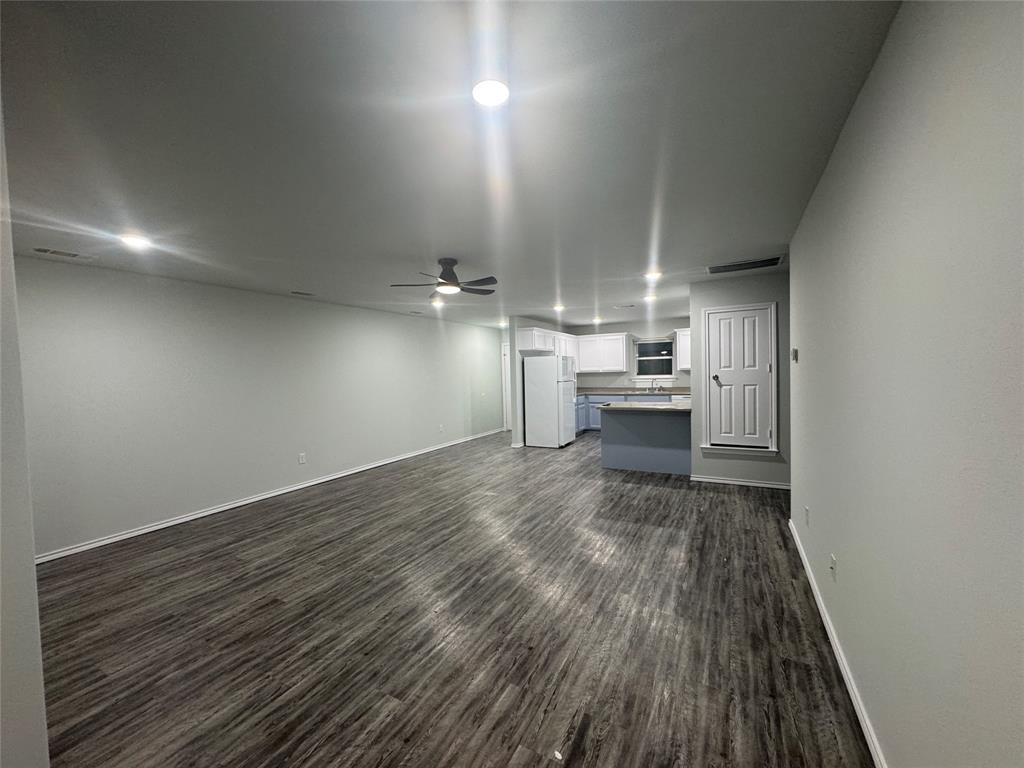 800 Sycamore Street, Unit 106 Commerce, TX 75428 - Photo 5 of 9