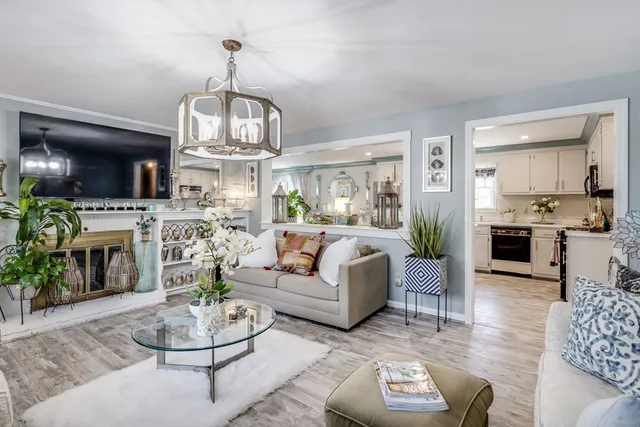 $2,800 | 20 Brigantine Avenue, Barnstable, MA 02655