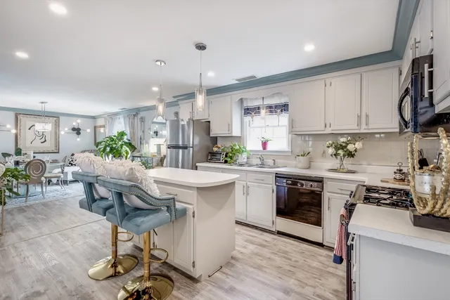 $2,800 | 20 Brigantine Avenue, Barnstable, MA 02655