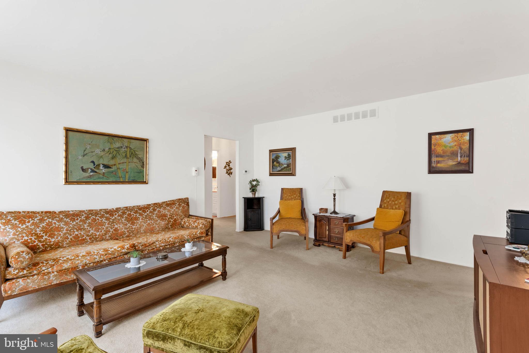 307 Georgetown Road Blackwood, NJ 08012 - Photo 4 of 32