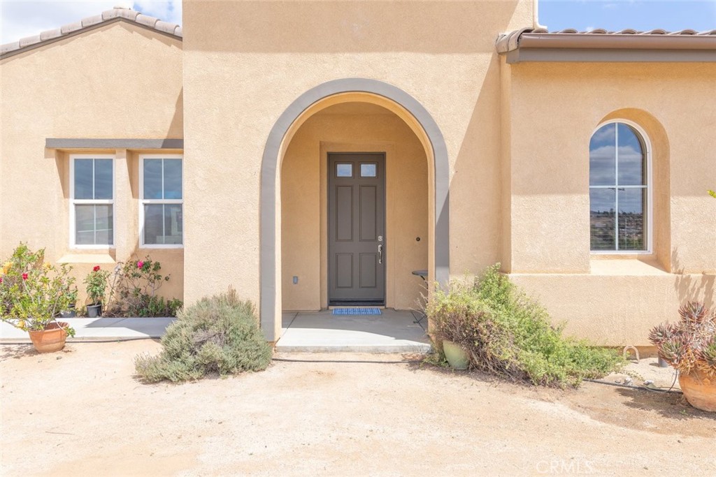 17970 Wildwood Creek Road Riverside, CA 92504 - Photo 9 of 54