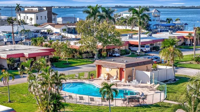 $475,000 | 4110 Catalina Drive, Bradenton, FL 34210