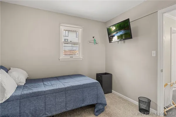 $899,000 | 180 Borders Drive, Lake Ozark, MO 65049