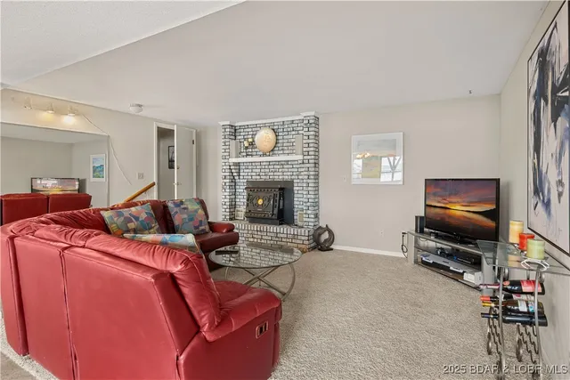 $939,000 | 180 Borders Drive, Lake Ozark, MO 65049