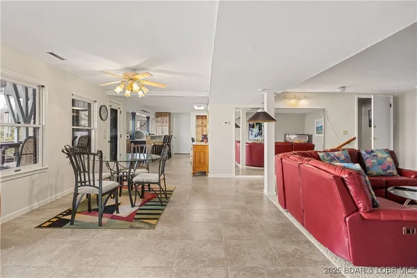 $899,000 | 180 Borders Drive, Lake Ozark, MO 65049