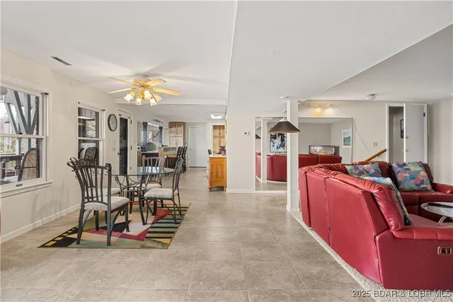 $939,000 | 180 Borders Drive, Lake Ozark, MO 65049