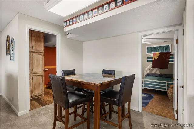 $939,000 | 180 Borders Drive, Lake Ozark, MO 65049