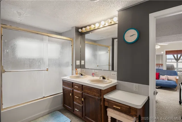 $939,000 | 180 Borders Drive, Lake Ozark, MO 65049