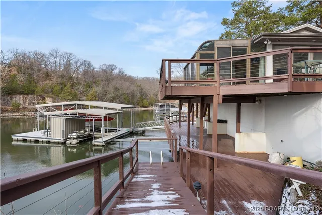 $939,000 | 180 Borders Drive, Lake Ozark, MO 65049
