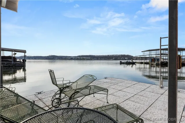 $939,000 | 180 Borders Drive, Lake Ozark, MO 65049