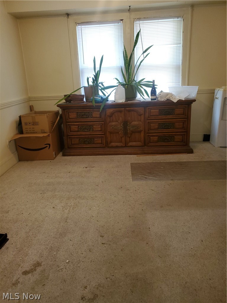 1439 Clermont Road Cleveland, OH 44110 - Photo 5 of 22
