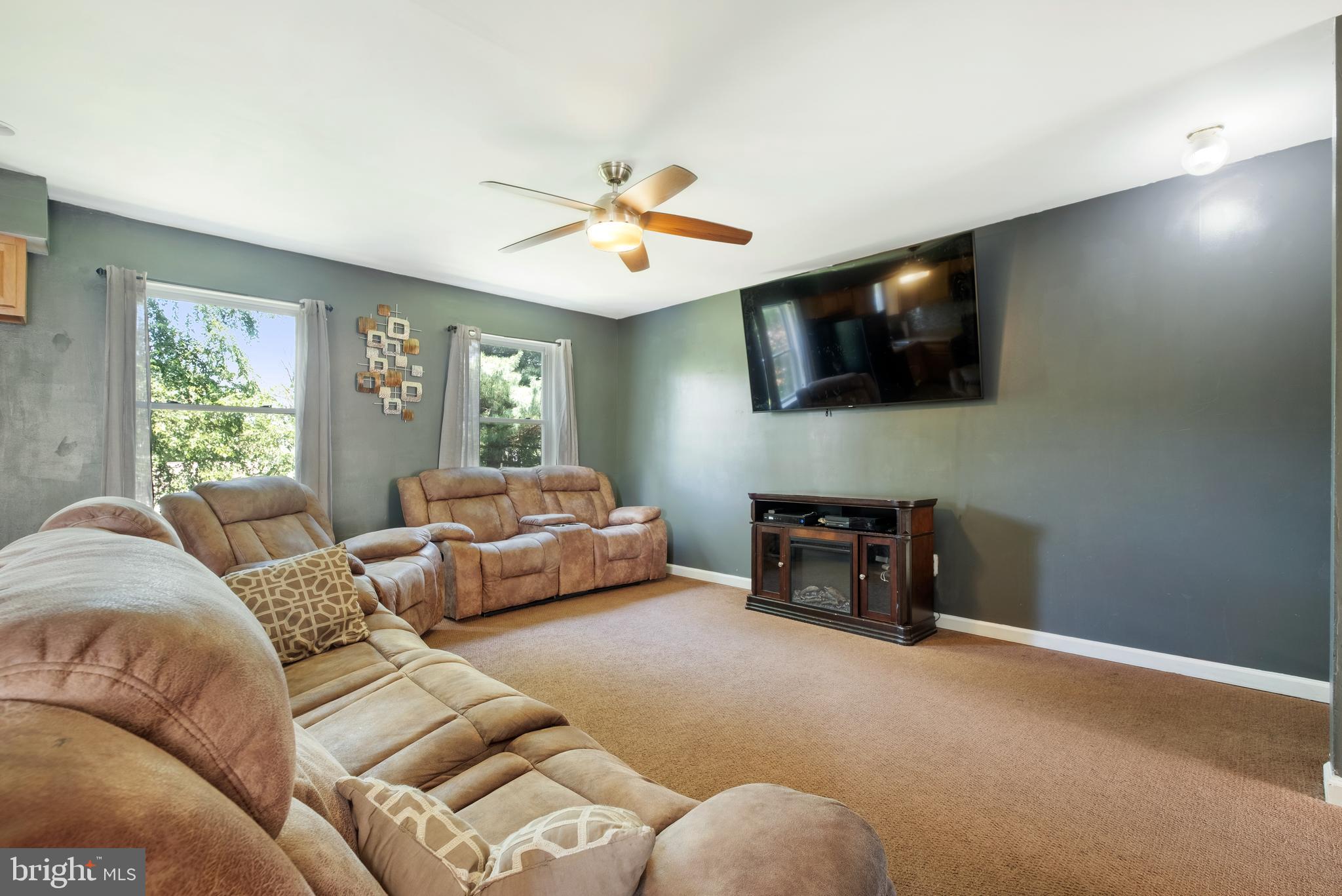 16 Mill Road Burlington, NJ 08016 - Photo 4 of 19 Gallery Image 4