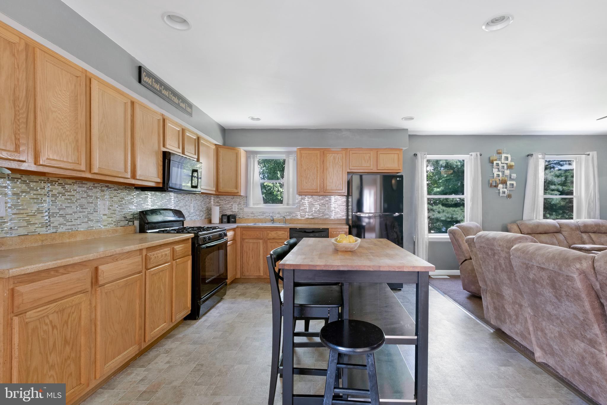 16 Mill Road Burlington, NJ 08016 - Photo 6 of 19 Gallery Image 6