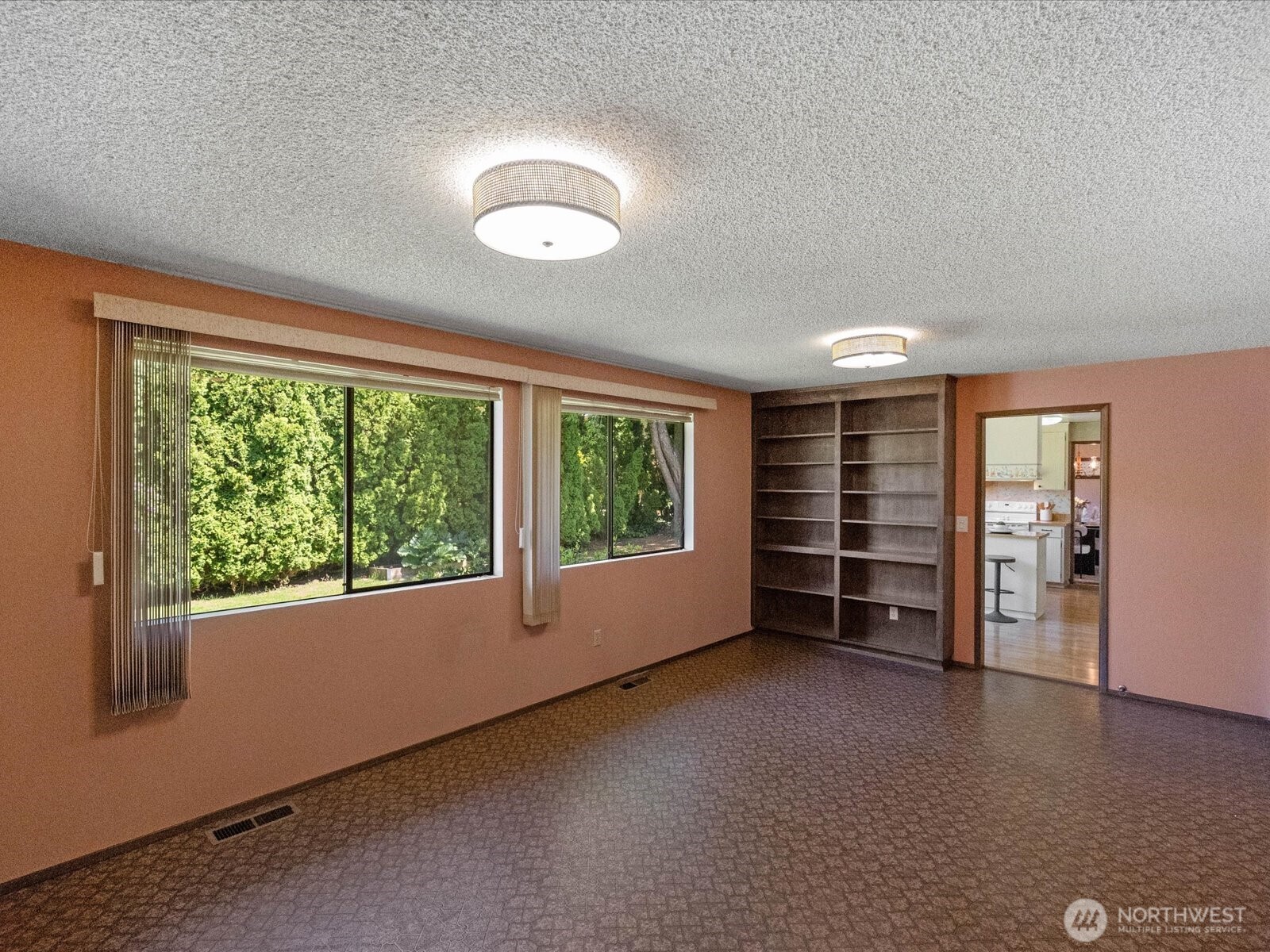 12314 Northeast 162nd Street Bothell, WA 98011 - Photo 21 of 39 an empty room with a window