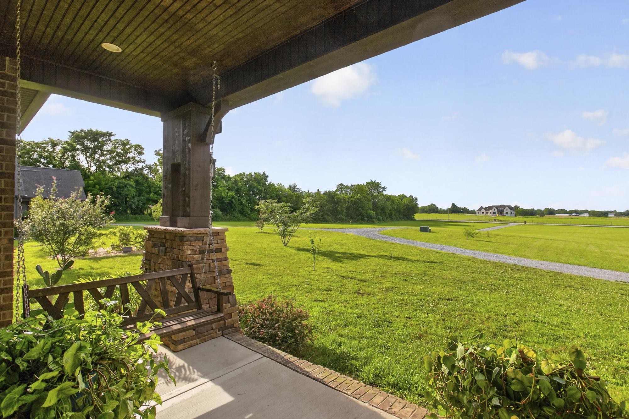 840 Eastover Road Lebanon, TN 37090 - Photo 2 of 48