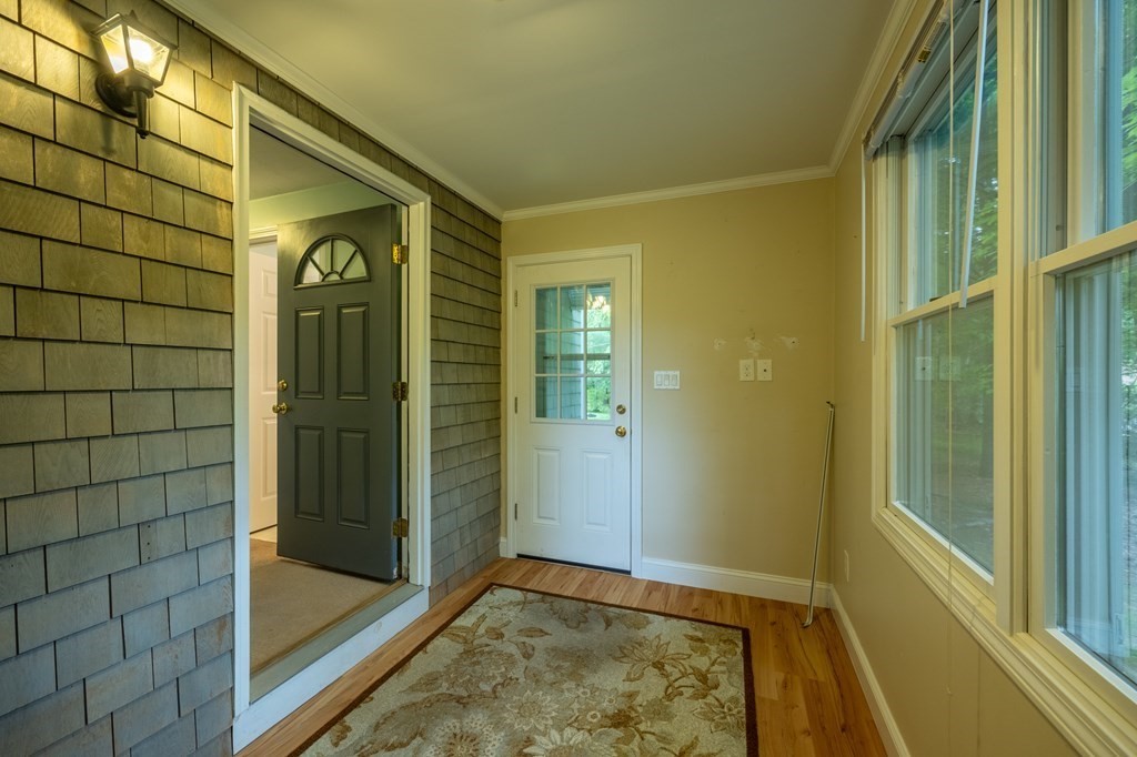658 Middle Road Acushnet, MA 02743 - Photo 29 of 32 a view of bathroom