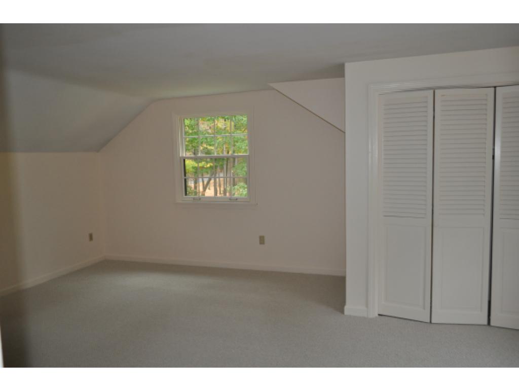 9 Ridgeview Drive Hooksett, NH 03106 - Photo 9 of 35 Gallery Image 9