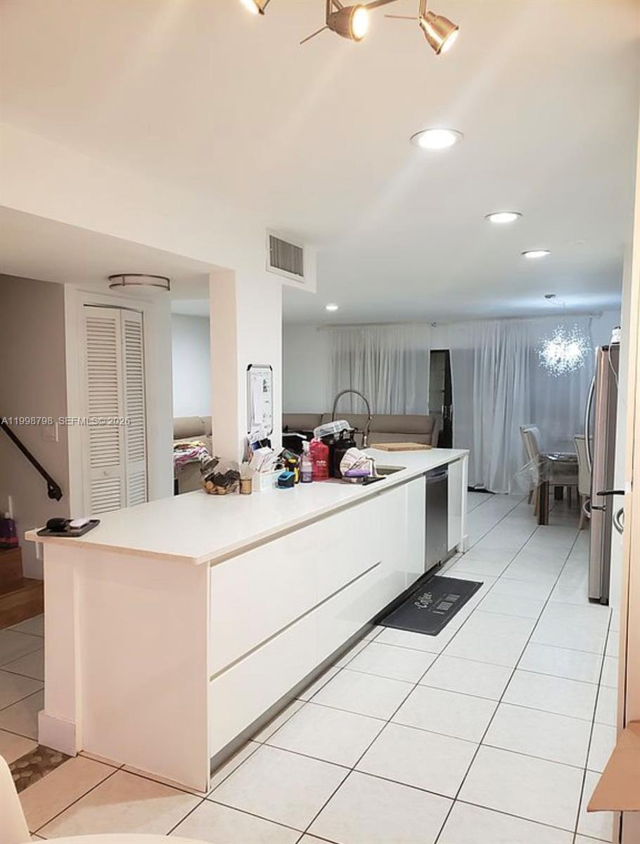 3301 Raleigh Street, Unit 4A Hollywood, FL 33021 - Photo 1 of 10