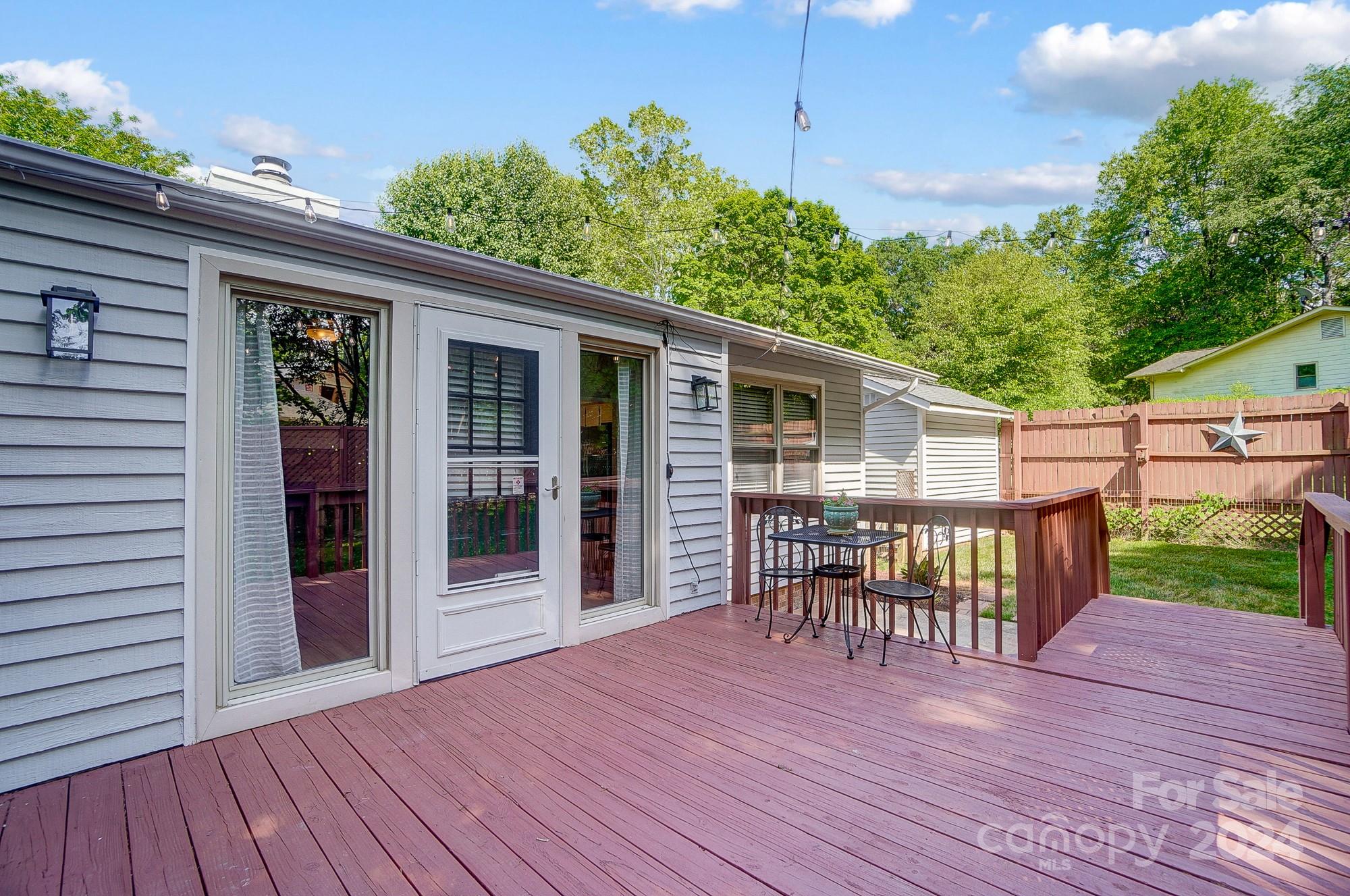 6510 Patchwork Circle Charlotte, NC 28270 - Photo 41 of 48 a porch with seating space and yard in the back