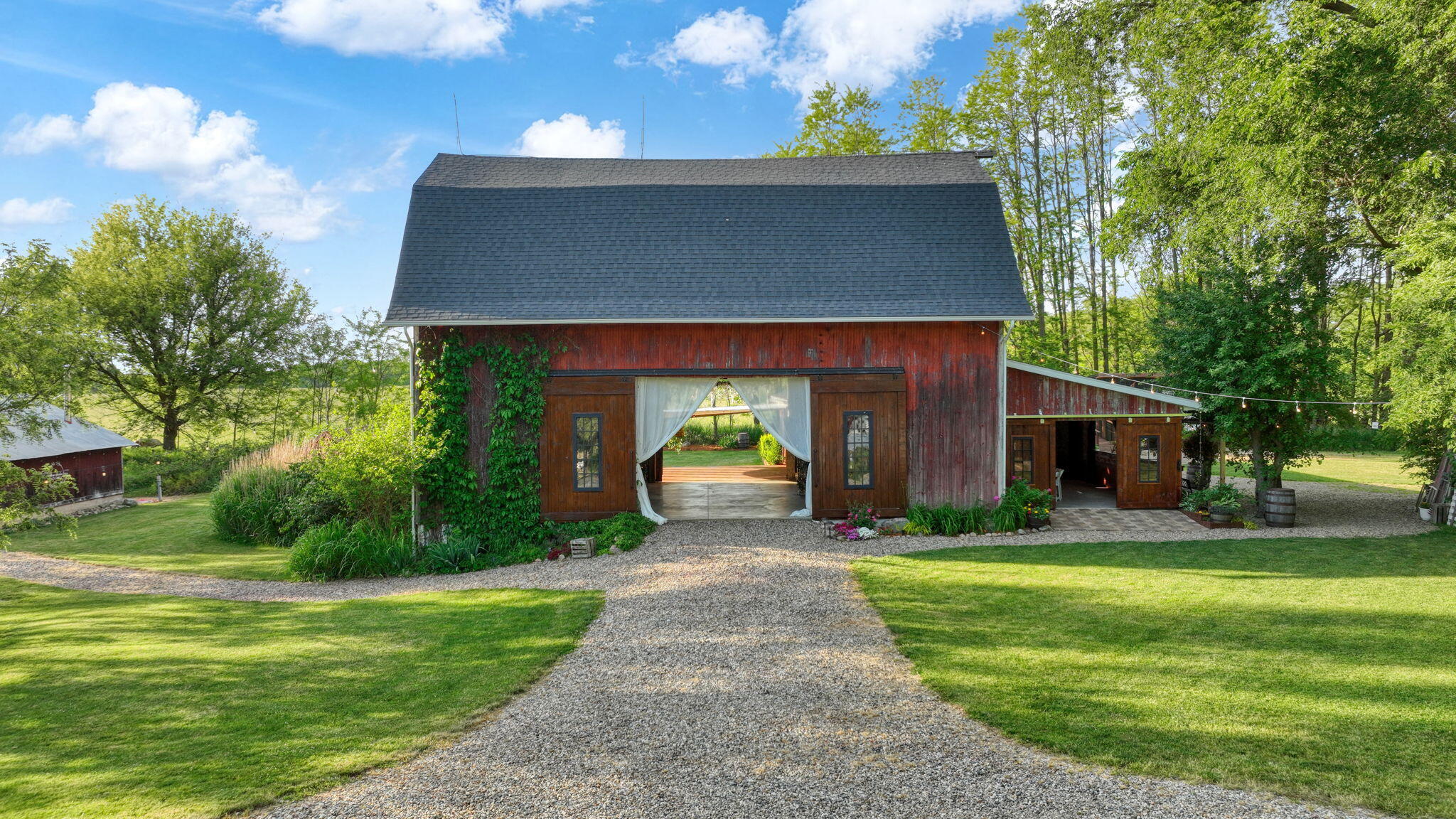 11242 Devereaux Road Parma, MI 49269 - Photo 92 of 100 92-web-or-mls-DJI_0896_HDR