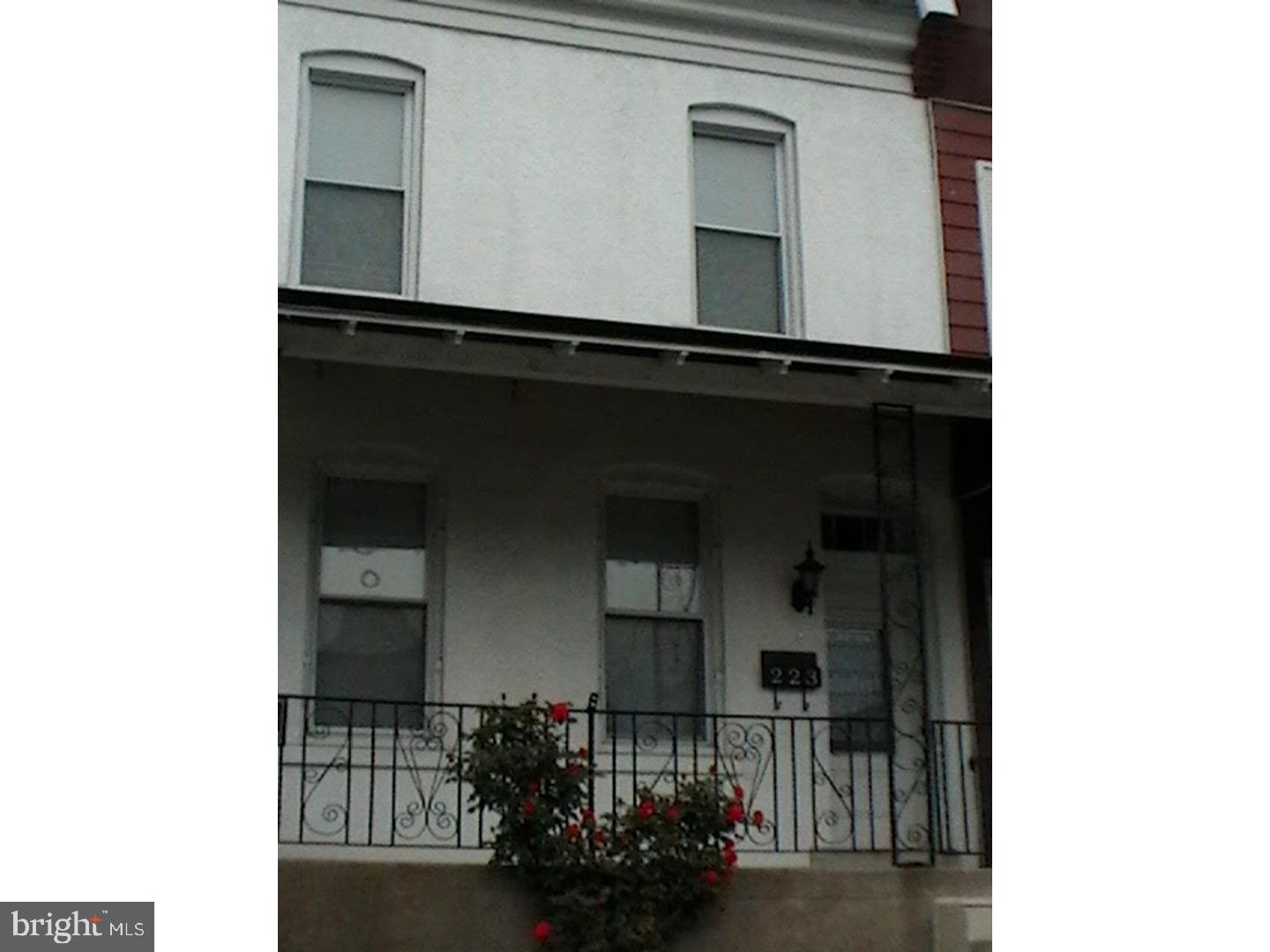 223 Rochelle Avenue Philadelphia, PA 19128 - Photo 2 of 25 Gallery Image 2