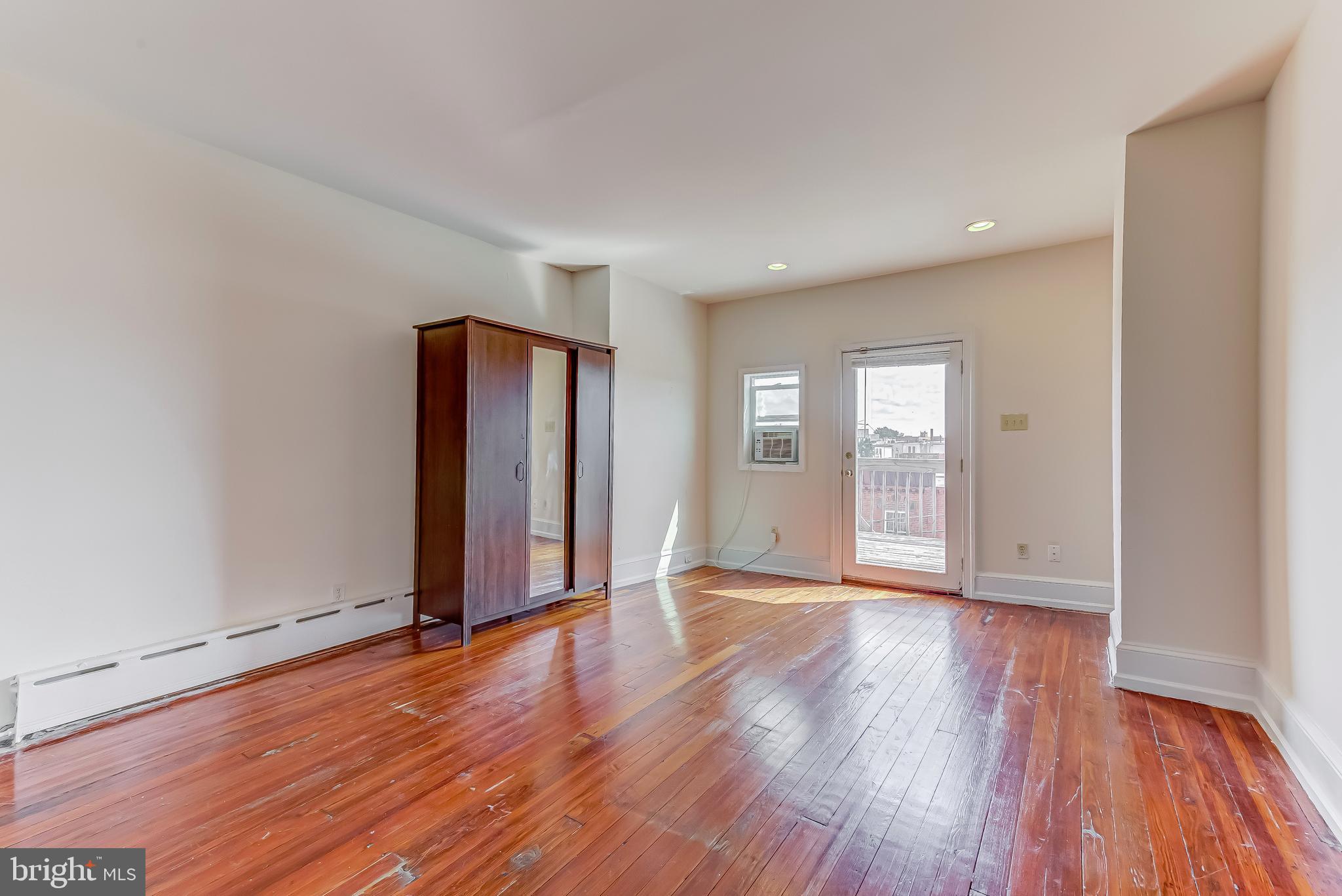 1825 South Broad Street, Unit 2 Philadelphia, PA 19148 - Photo 24 of 31