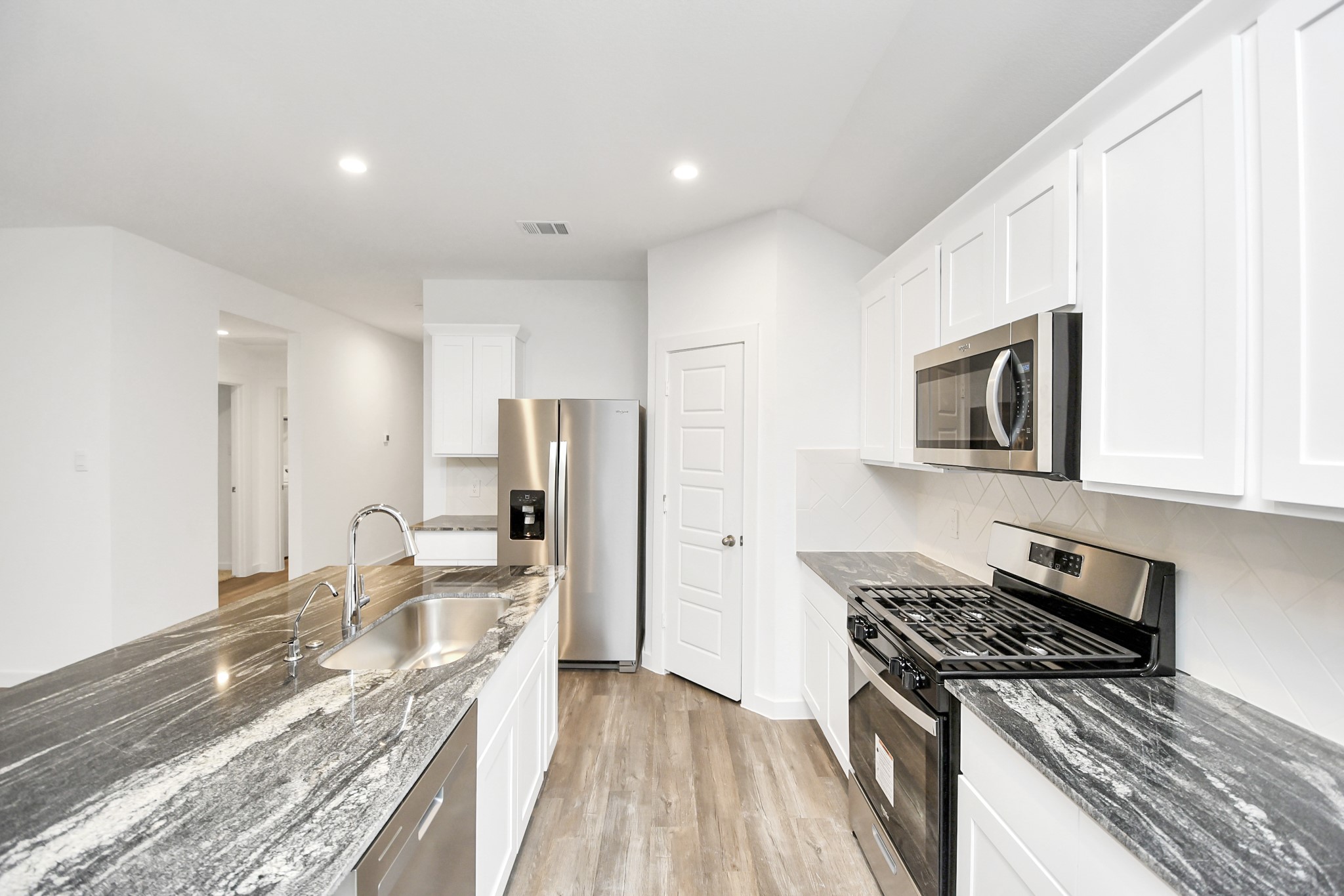 8914 Century Plant Lane Rosharon, TX 77583 - Photo 14 of 42 Gallery Image 14