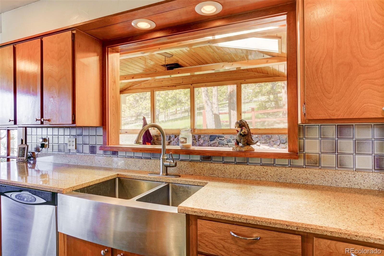 13259 Elsie Road Conifer, CO 80433 - Photo 9 of 20 Gallery Image 9