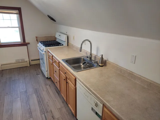 $1,600 | 48 West 32nd Street, Bayonne, NJ 07002