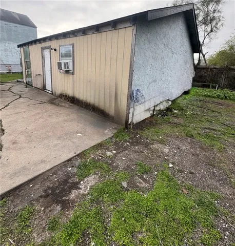 a backyard of a house