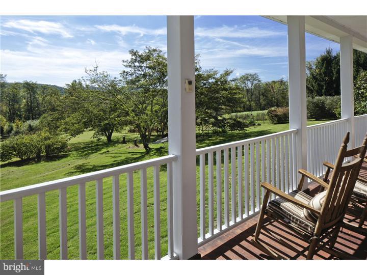 934 Spring Hill Road Riegelsville, PA 18077 - Photo 7 of 9