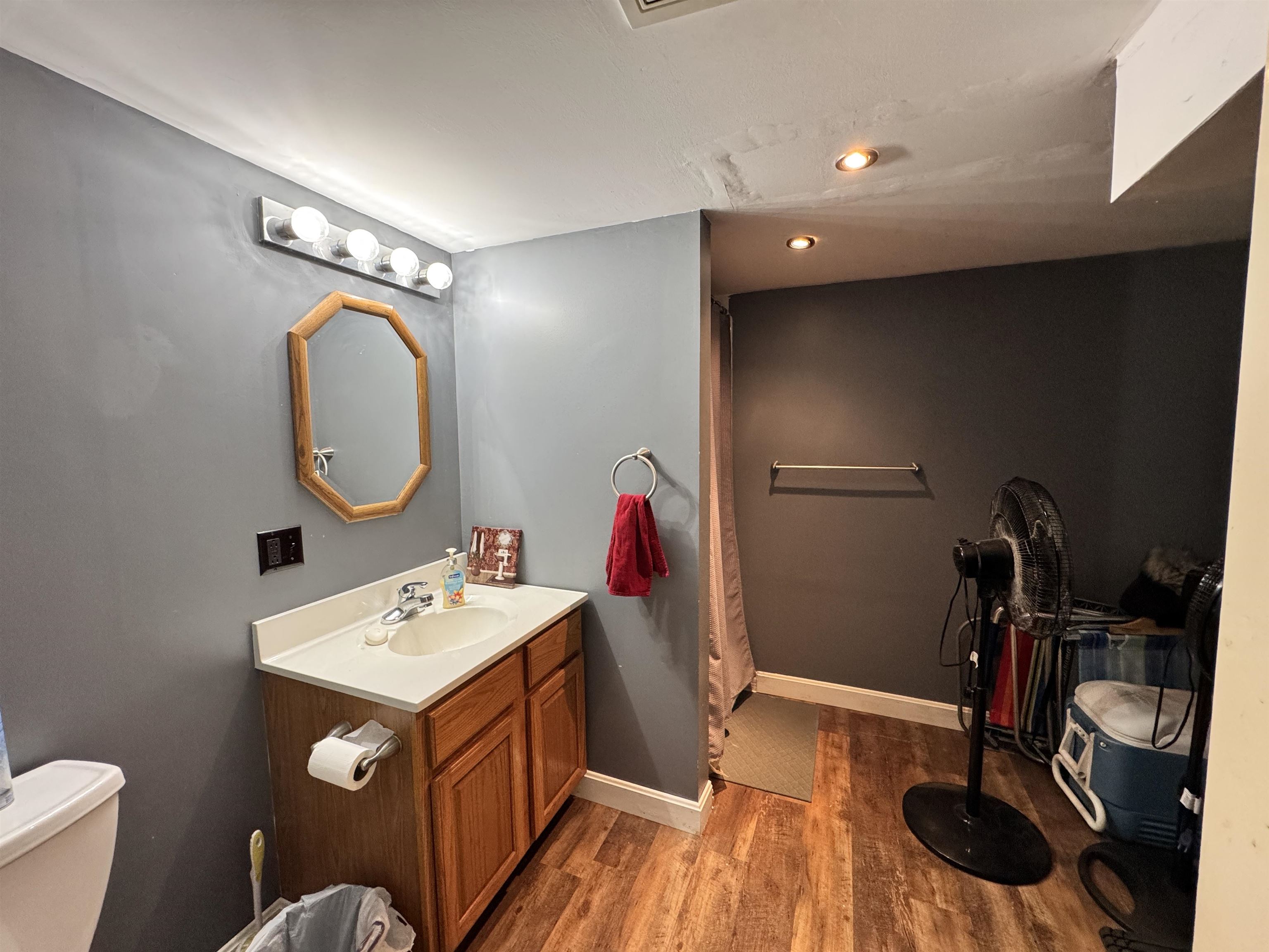 500 Chandler Road Hartford, VT 05001 - Photo 14 of 24