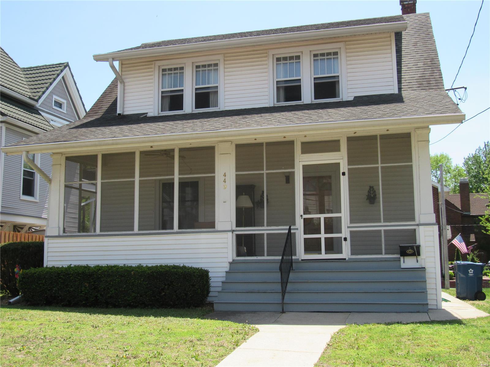449 Bluff Street Alton, IL 62002 - Photo 1 of 18 Gallery Image 1