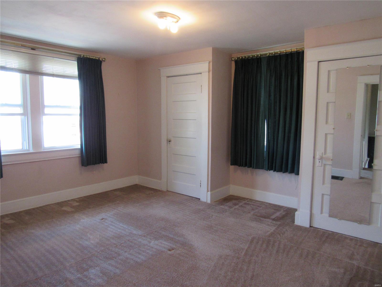 449 Bluff Street Alton, IL 62002 - Photo 11 of 18 Gallery Image 11