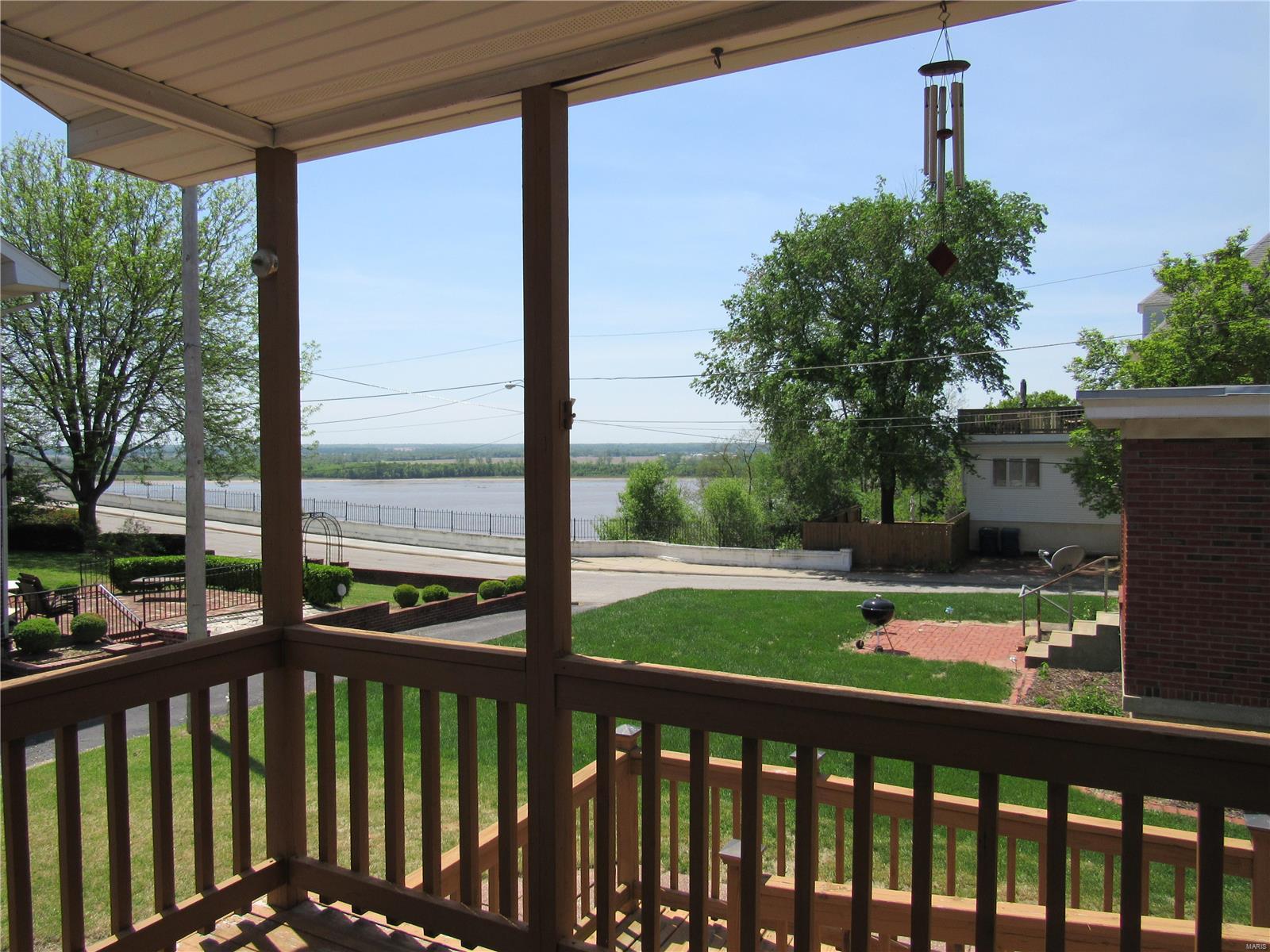 449 Bluff Street Alton, IL 62002 - Photo 14 of 18 Gallery Image 14