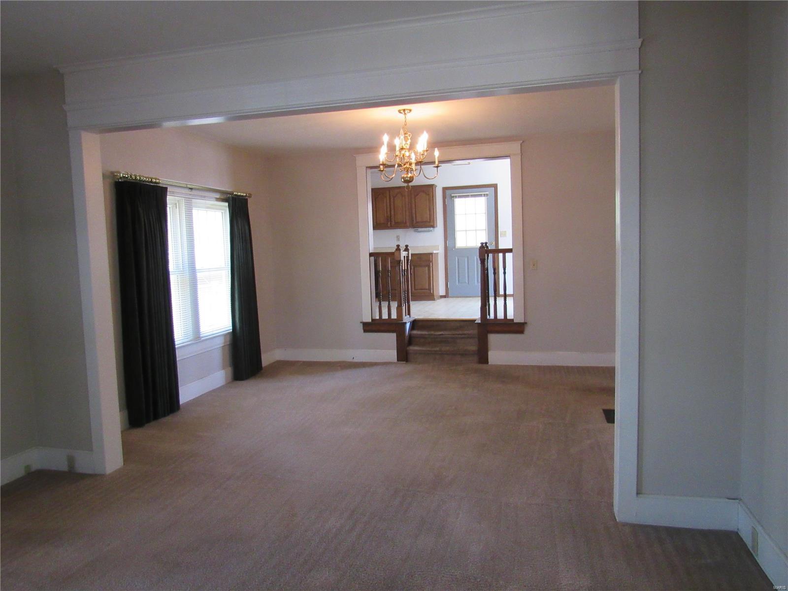 449 Bluff Street Alton, IL 62002 - Photo 7 of 18 Gallery Image 7