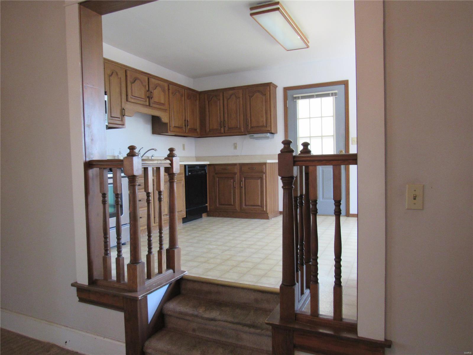 449 Bluff Street Alton, IL 62002 - Photo 8 of 18 Gallery Image 8