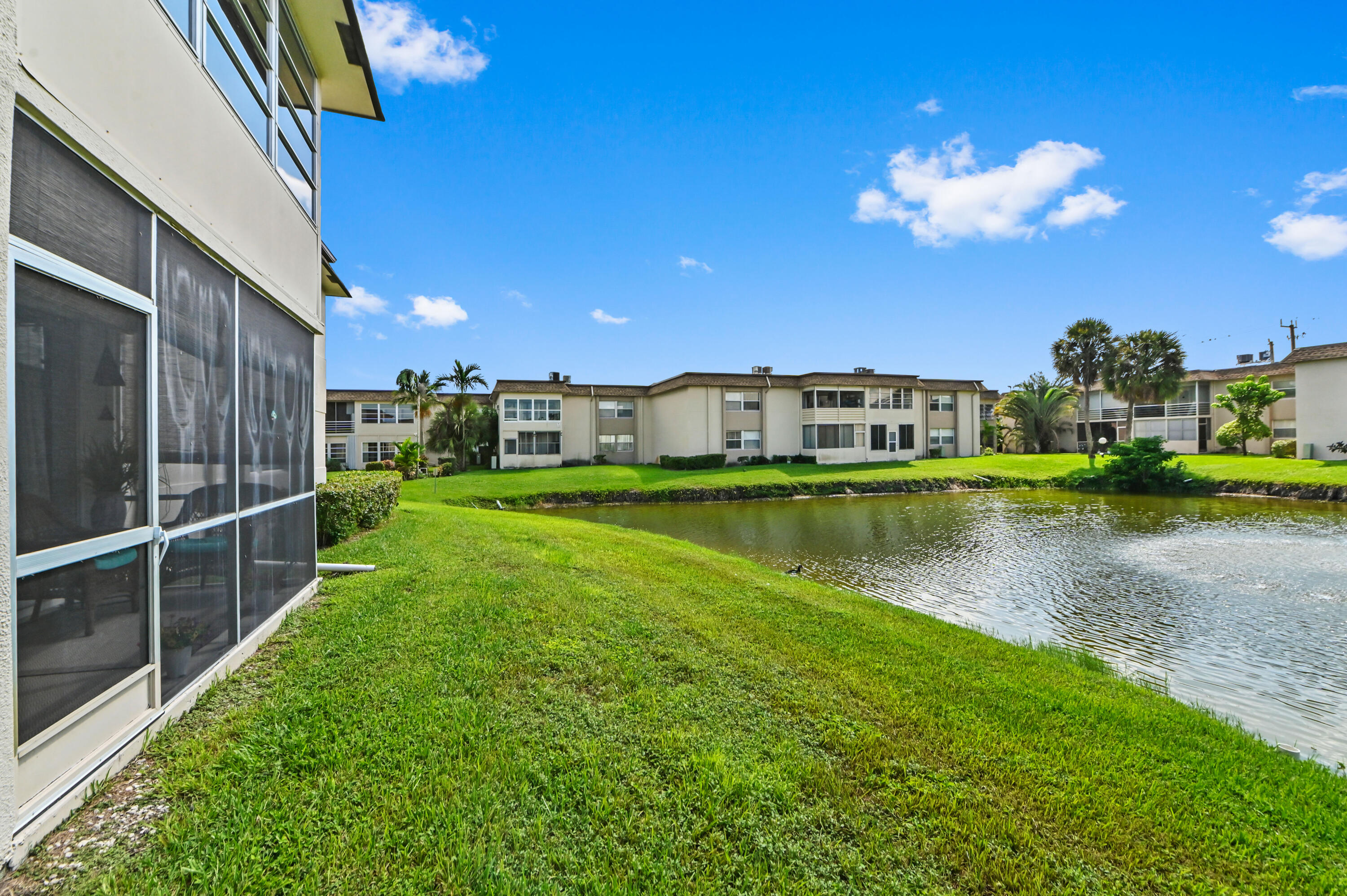 504 Davis Road, Unit 97 Palm Springs, FL 33461 - Photo 25 of 34 25 Rear 01