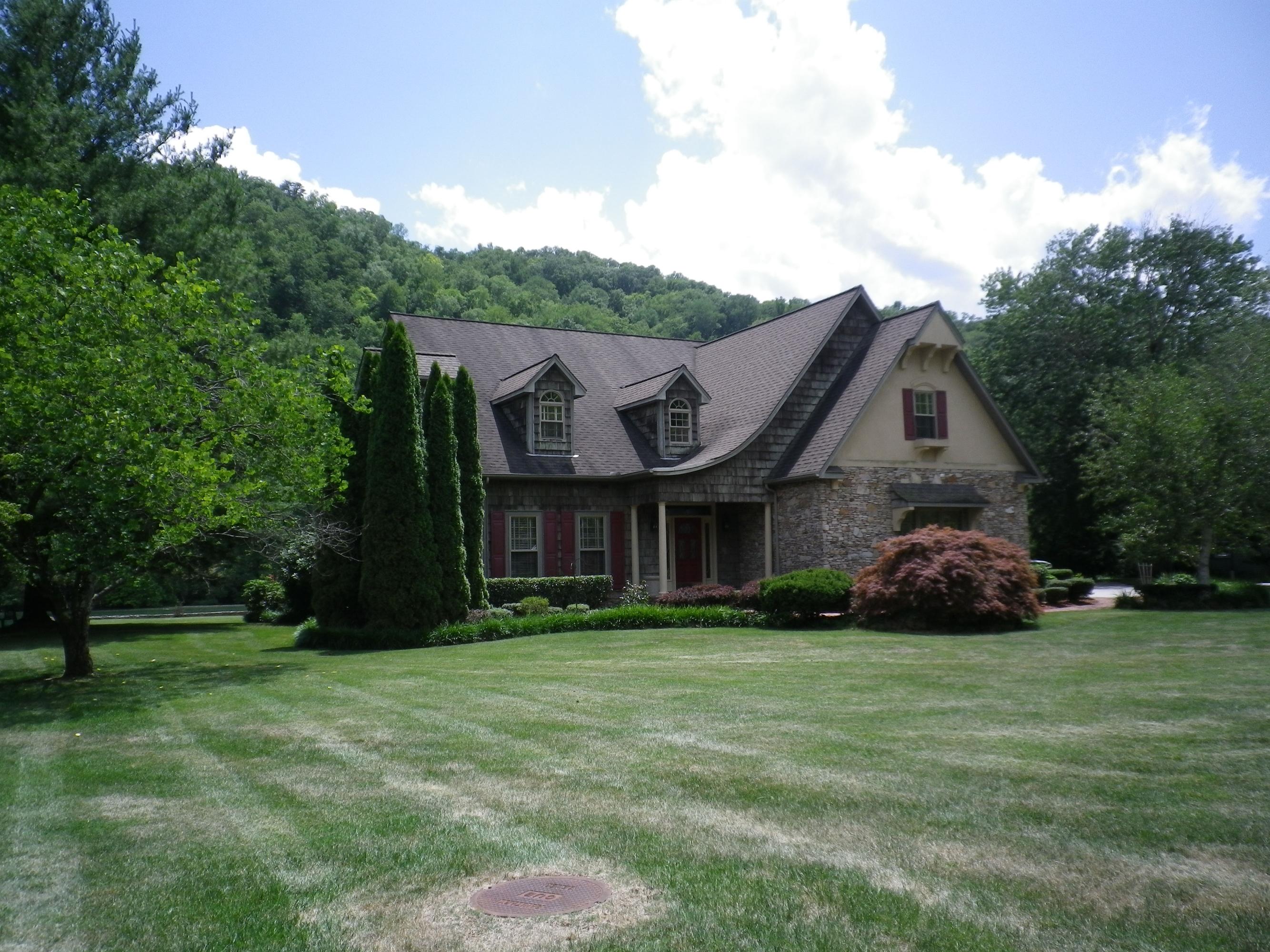 630 Riverbend Road Clinton, TN 37716 - Photo 2 of 37 IMGP4056