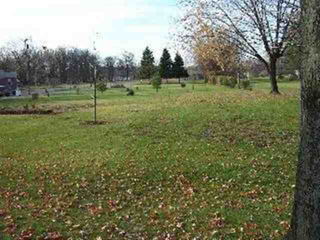 285 Nadeau Road Monroe, MI 48162 - Photo 6 of 8 684295-5.JPG
