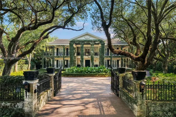 $26,000,000 | 612 Sunset Drive, Coral Gables, FL 33143