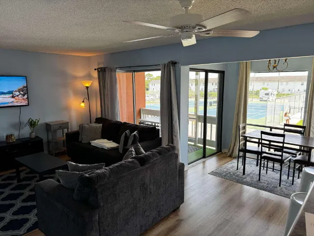 $1,895 | 4000 Gulf Terrace Drive, Unit 241, Destin, FL 32541