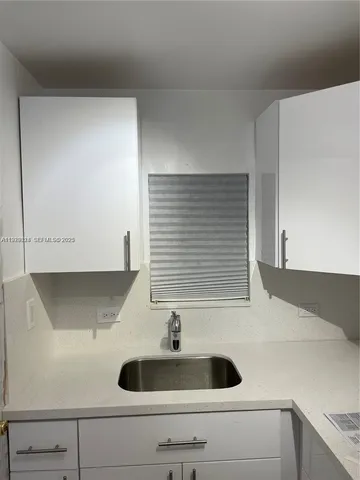 a close view of sink and tap