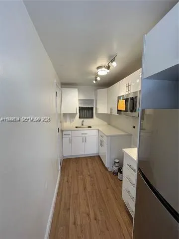 $1,600 | Royal Poinciana, Hollywood, FL 33020