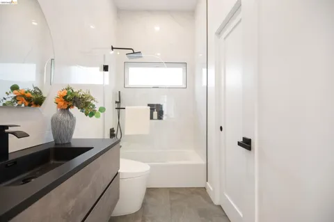 $1,998,000 | 2516 Calhoun Street, Alameda, CA 94501